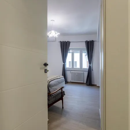 Vigna Clara Апартаменты *